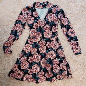 Hollister Floral Long Sleeves Mini Dress - Size XS